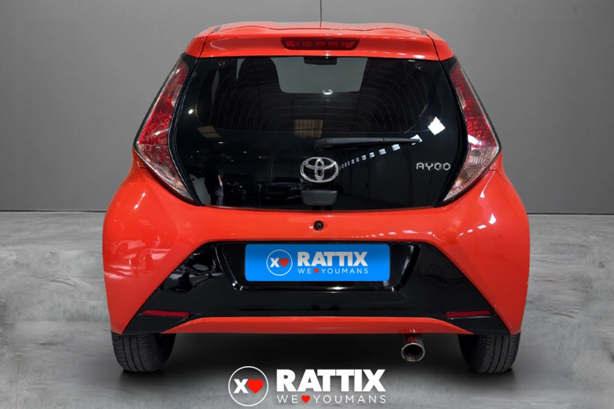 TOYOTA aygo ii 2014 Aygo 3p 1.0 x-clusiv